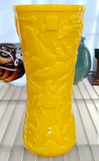 Circa 1900 Chinese Imperial Yellow Peking Glass Vase