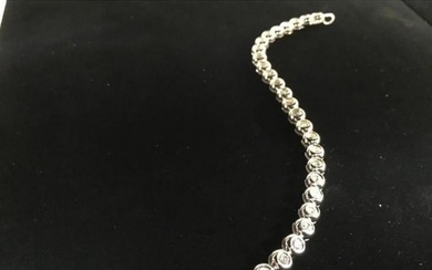 Custom Made 18K Solid White Gold Ladies Bracelet with 2.2ct Diamonds