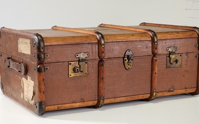 Early 20th century British canvas & timber bound travelling trunk...
