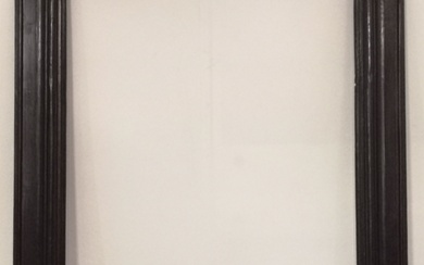 Espagne, XVIIe Cadre en poirier noirci 104 x 80 cm.
