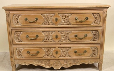 HICKORY MFG CO. COUNTRY FRENCH STYLE DRESSER