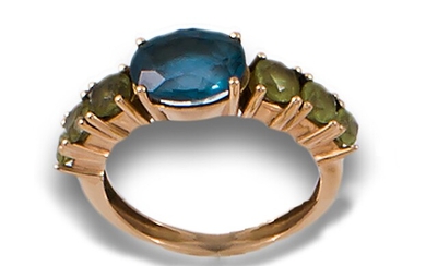 LONDON BLUE TOPAZ AND PERIDOT RING, PINK GOLD