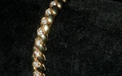 Lady's 14K Gold and Diamond Bracelet