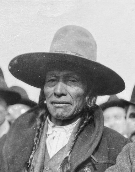 Montana: the conductor and the indigenous leader