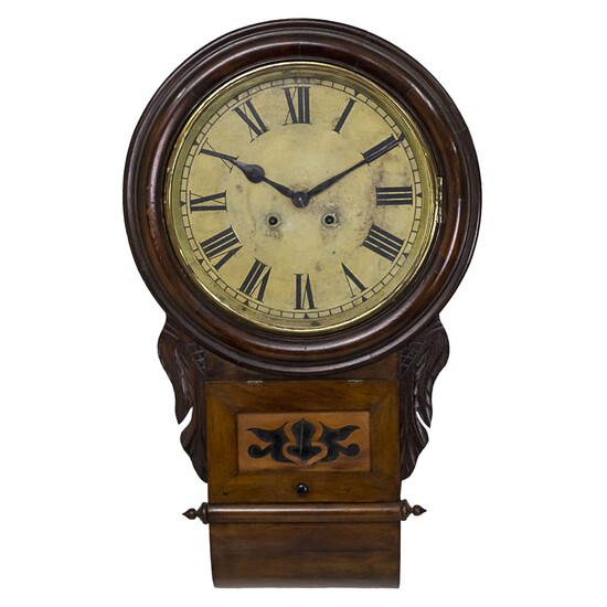 New Haven Wall Clock, USA, Early 20th Century.