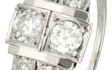 No Reserve - 18K white gold Art Deco ring set with approx. 0.91 ct old...