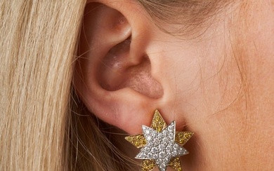OSCAR HEYMAN, A PAIR OF YELLOW AND WHITE DIAMOND STAR CLIP EARRINGS each designed as two overlapping