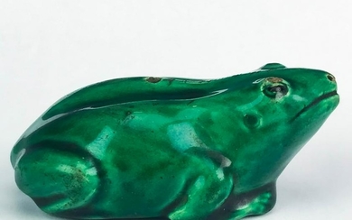 Antique Chinese Green Glazed Frog Form Water Dropper