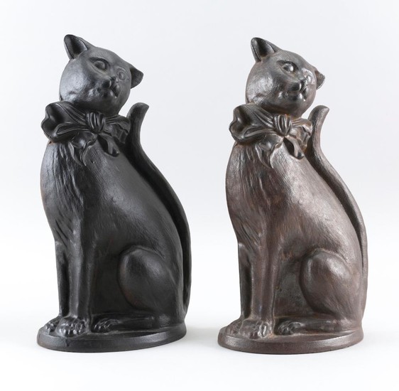 PAIR OF CAST IRON CAT DOORSTOPS Slightly different finishes. Heights 15".
