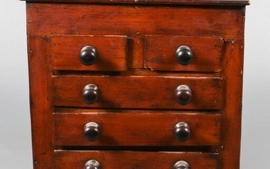 Pine miniature chest