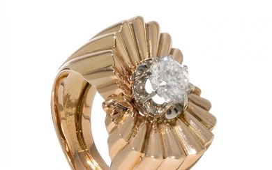 Ring chevalier in 18Kts yellow gold and brilliant of 1cts.