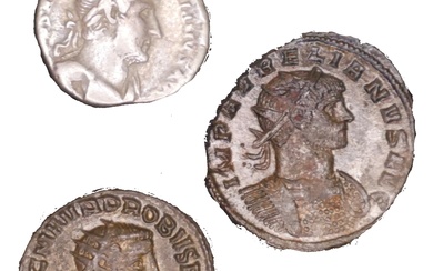 Rome - Divers Lot de trois monnaies comprenant : -Un Denier d'Adrien -Un Antoninien de...
