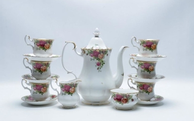 Royal Albert Part Tea Service "Old Country Rose"