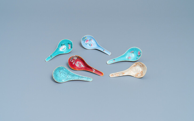 Six various Chinese enamelled spoons, 19/20th C.
