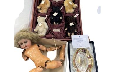 Steiff UK Baby Bears 1989-1993, boxed set with COA, Royal Cr...