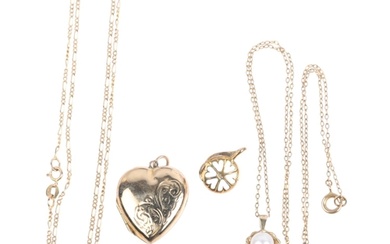 Various jewellery, comprising 2 x 9ct gold necklaces, 5.3g g...