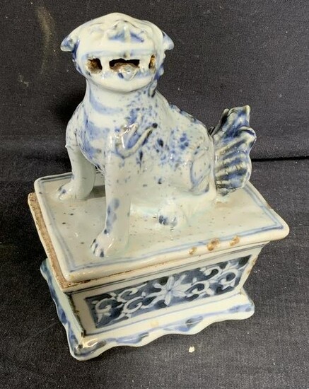 Vintage Asian Lidded Ceramic Box with Dog