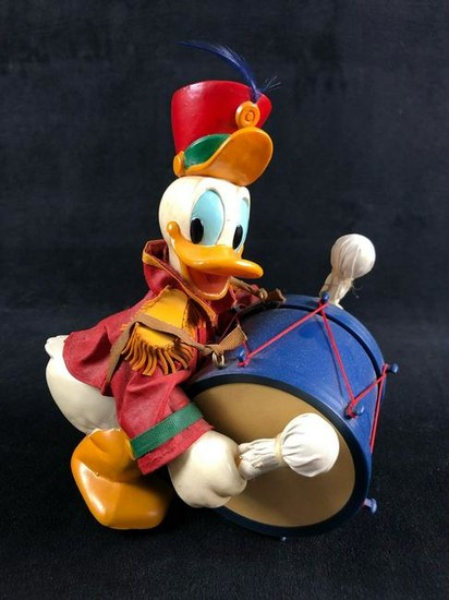 Vintage Donald Duck Marching Band Drummer Figurine Walt