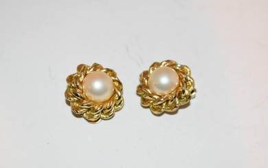 Vintage Gold Tone Pearl Earrings