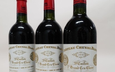 10 bouteilles CHÂTEAU CHEVAL BLANC 1978 1er GCC (A) Saint Emilion (5 base goulot