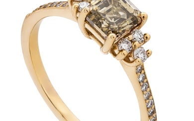1.21 tcw SI1 Diamond Ring Yellow Gold - Ring - 1.01 ct Diamond - 0.20 ct Diamonds