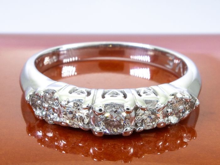 14 kt. Gold - Ring - 0.41 ct Diamond