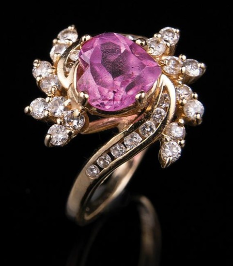 14 kt. Yellow Gold, Pink Sapphire, Diamond Ring