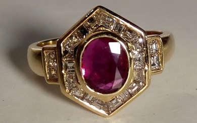 18 kt. Yellow gold - Ring - 0.70 ct Ruby - Diamonds