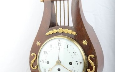 Large French Lyra clock/winch Clock-date display - Bronze, Glass, Wood - 18th century