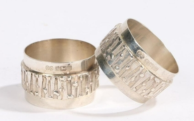 Pair of Elizabeth II silver napkin rings, Sheffield