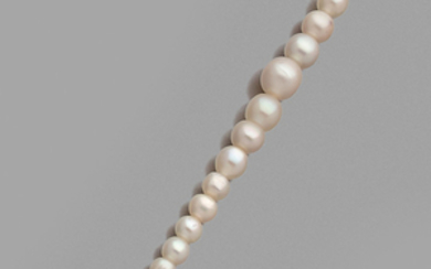 NATURAL PEARL NECKLACE A natural pearl , diamond and gold...