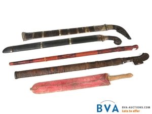 5 various ethnographic swords.
