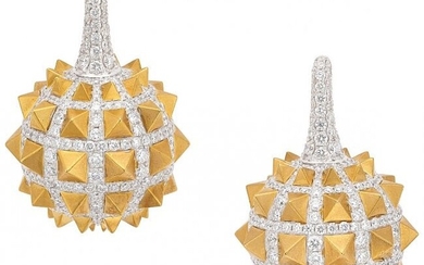 55043: Diamond, Gold Earrings, Umrao Stones: Full-cut