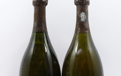 6 bouteilles CHAMPAGNE DOM PERIGNON 1978 (1 sans étiquette
