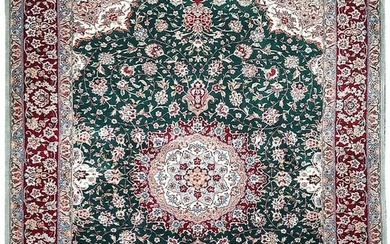 6 x 9 Green Persian Wool and SILK Rug