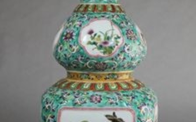 A large Chinese double vase with green ground, 30cm.
