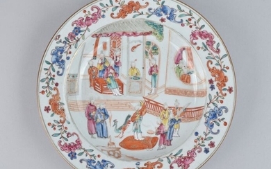 A Chinese famille rose plate decorated with figures - Porcelain - China - Qianlong (1736-1795)