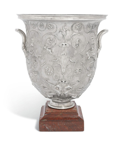 A FRENCH SILVER ELECTROPLATED URN, AFTER THE HILDESHEIM VASE, ATTRIBUTED TO CHRISTOFLE & CIE, PARIS, CIRCA 1880