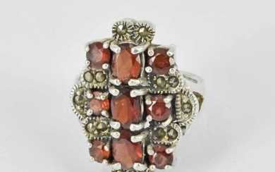 A GARNET AND MARCASITE SET RING