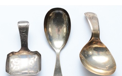 A George III silver bright cut caddy spoon, Birmingham 1809,...