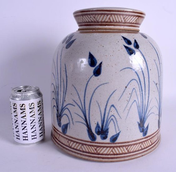 A LARGE STUDIO POTTERY BLUE AND WHITE STONEWARE JAR AND