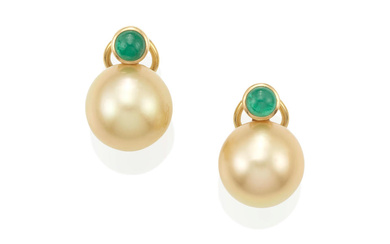A PAIR OF GOLD, CULTURED PEARL AND EMERALD EARRINGS