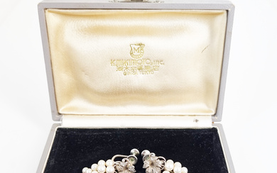 A PAIR OF VINTAGE MIKIMOTO AKOYA PEARL AND STERLING SILVER EARRINGS