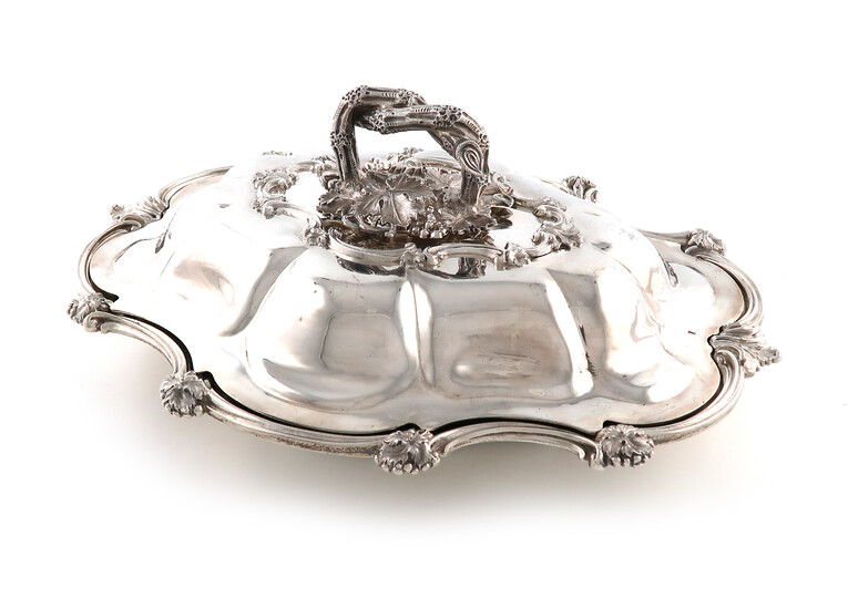 A Victorian silver entrée dish and cover