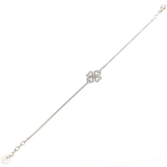 A diamond bracelet set with numerous brilliant-cut diamonds totalling app. 0.25 ct., mounted in 18k white gold. L. 16.5–19 cm.