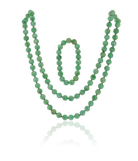 A jade bead necklace and bracelet, the green...