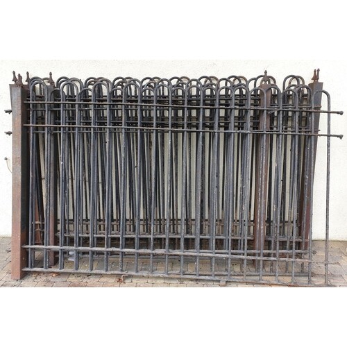 A large quantity of Cast Iron Railings with arched top. Tota...