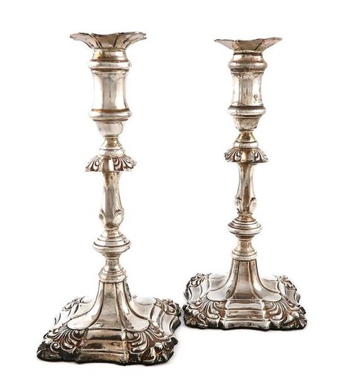 A pair of Edwardian silver candlesticks, by I...