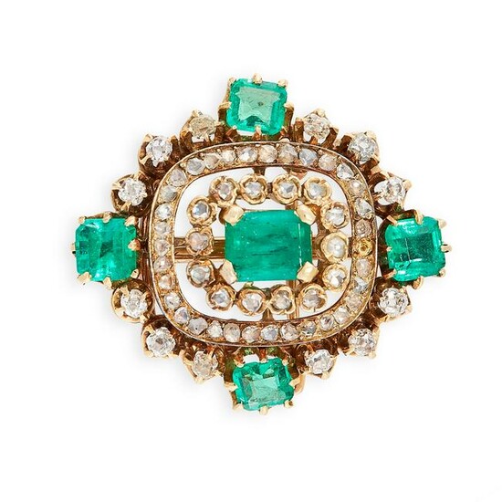 AN ANTIQUE EMERALD AND DIAMOND BROOCH in 18ct yellow