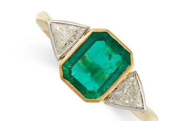 AN EMERALD AND DIAMOND DRESS RING in 18ct yellow gold